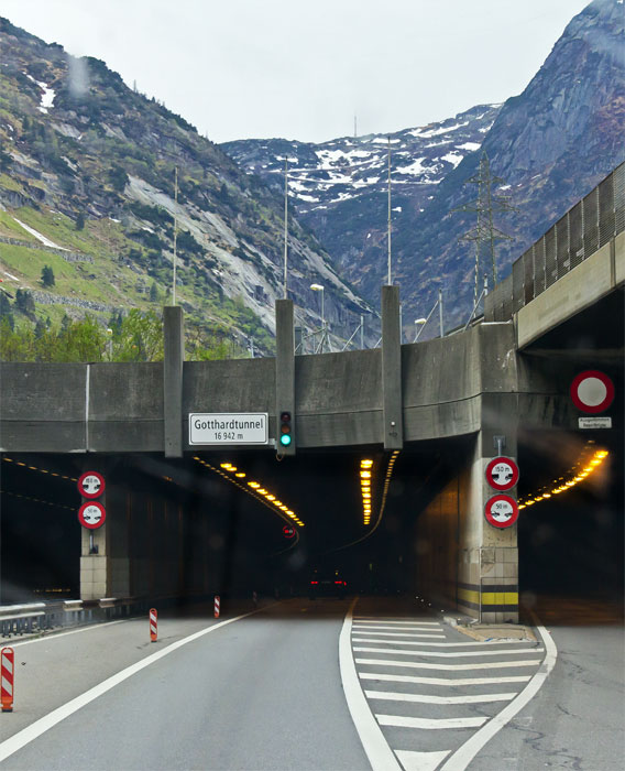All 97+ Images a tunnel through the alps connects france and Latest